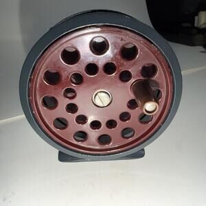 Fly Reel Vintage Shakespeare Noris  No. 2110 Fly Reel - Made in Japan